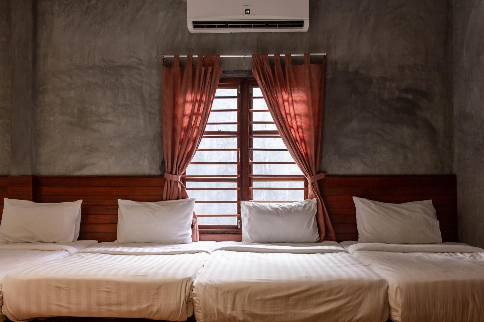 Namsai Resort Kanchanaburi Værelse billede